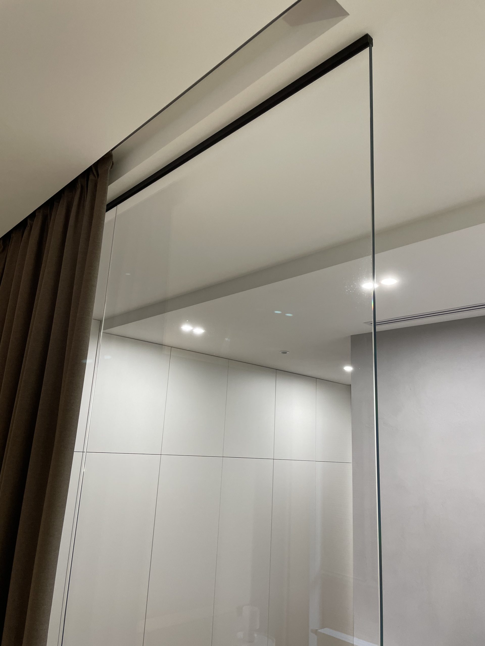 Glass partitions